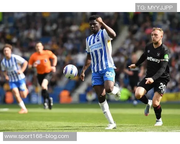 曼联瞄准身价2500万欧亚当斯价格低于巴莱巴与沃顿